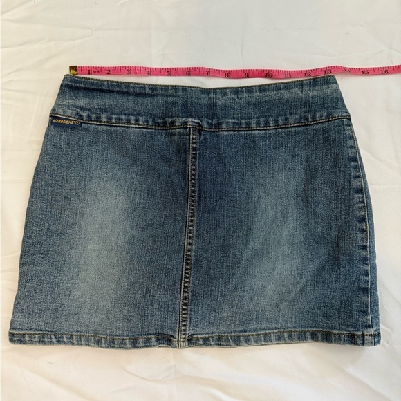 💙 Jordache Denim Mini Skirt – Size 3/4 – Y2K Icon Energy 💙 - Picture 4 of 8